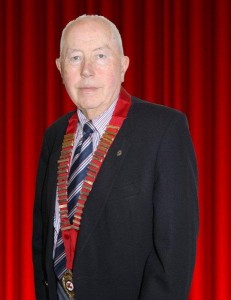 JohnCurtains[1]